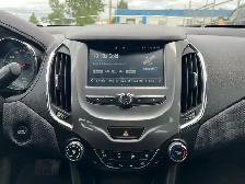 2016 Chevrolet Cruze LT | Command Start | Power Tailgate - Photo 23