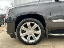 2016 Cadillac Escalade Luxury AWD 7 Passenger |Reverse Camera | - Photo 10