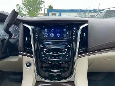 2016 Cadillac Escalade Luxury AWD 7 Passenger |Reverse Camera | - Photo 28