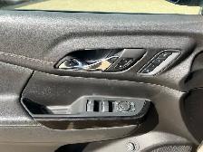2022 GMC Acadia AT4 AWD 6 Passenger | Command Start | Power Tail - Photo 17