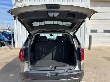2022 GMC Acadia AT4 AWD 6 Passenger | Command Start | Power Tail - Photo 31