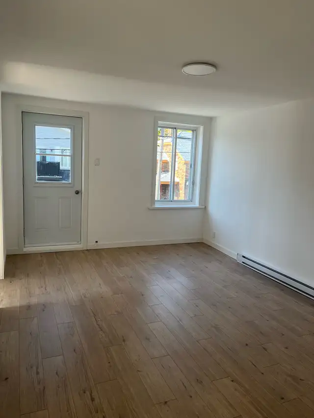 Grand 5 1/2  à Lanoraie