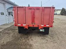 1968 Dodge Fargo Dump Truck - Photo 9