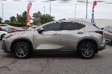 2025 Lexus NX - Photo 4