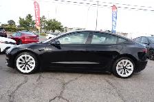 2022 Tesla Model 3 - Photo 4