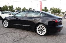 2022 Tesla Model 3 - Photo 5