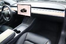 2022 Tesla Model 3 - Photo 11