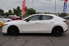 2021 Mazda MAZDA3 - Photo 4