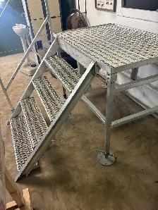 Industrial Aluminum Staircase Work PlatformAnti Skid Stair$675ob - Photo 3