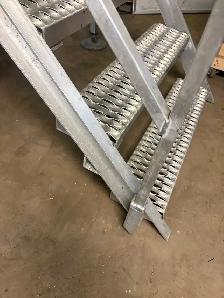 Industrial Aluminum Staircase Work PlatformAnti Skid Stair$675ob - Photo 4