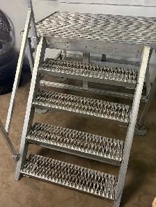 Industrial Aluminum Staircase Work PlatformAnti Skid Stair$675ob - Photo 6