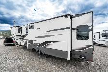 2021 Keystone Alpine 3650RL - Photo 3