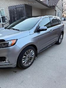 2020 Ford Edge Titanium - Photo 2