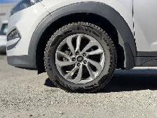 2016 Hyundai Tucson 2.0L Premium AWD. LOCAL BC VEHICLE. - Photo 9