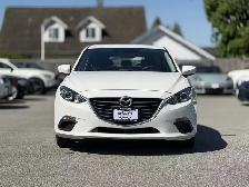 2016 Mazda MAZDA3 Sport GS. LOCAL BC VEHICLE. LOW KILOMETRES. - Photo 2