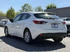 2016 Mazda MAZDA3 Sport GS. LOCAL BC VEHICLE. LOW KILOMETRES. - Photo 6