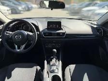 2016 Mazda MAZDA3 Sport GS. LOCAL BC VEHICLE. LOW KILOMETRES. - Photo 13
