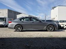 2018 BMW 5-Series 530i xDrive. LOCAL BC VEHICLE. M SPORT PACKAGE - Photo 4