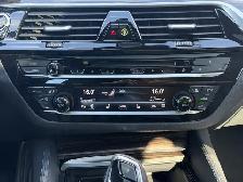 2018 BMW 5-Series 530i xDrive. LOCAL BC VEHICLE. M SPORT PACKAGE - Photo 20