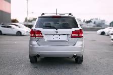 2009 Dodge Journey SXT. LOCAL BC VEHICLE. NO ACCIDENT. LOW KILOM - Photo 5