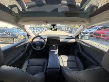 2023 Tesla Model Y Long Range AWD. LOCAL BC VEHICLE. ONE OWNER. - Photo 10