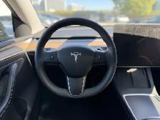 2023 Tesla Model Y Long Range AWD. LOCAL BC VEHICLE. ONE OWNER. - Photo 11