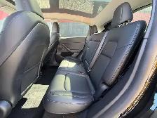 2023 Tesla Model Y Long Range AWD. LOCAL BC VEHICLE. ONE OWNER. - Photo 16
