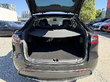 2023 Tesla Model Y Long Range AWD. LOCAL BC VEHICLE. ONE OWNER. - Photo 17