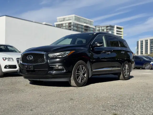 2020 Infiniti QX60 PURE. SERVICE DONE. LOW KILOMETRES.