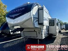2023 KEYSTONE COUGAR HALF-TON 32BHS Fifth Wheel - Photo 2