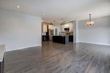 3.5BR   2.5Bath Open Concept Main Floor Home - Photo 8