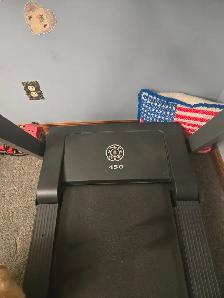 Gold's Gym 450 Threadmill - Photo 3