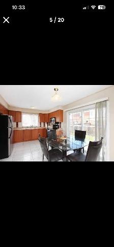Roommate Pvt Room Upstairs in House $700 - Photo 3