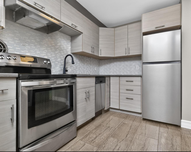 Beautiful 2 Bedroom Condo Available