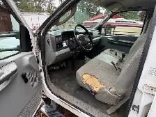 2004 Ford F450 - Photo 6