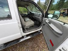 2004 Ford F450 - Photo 7