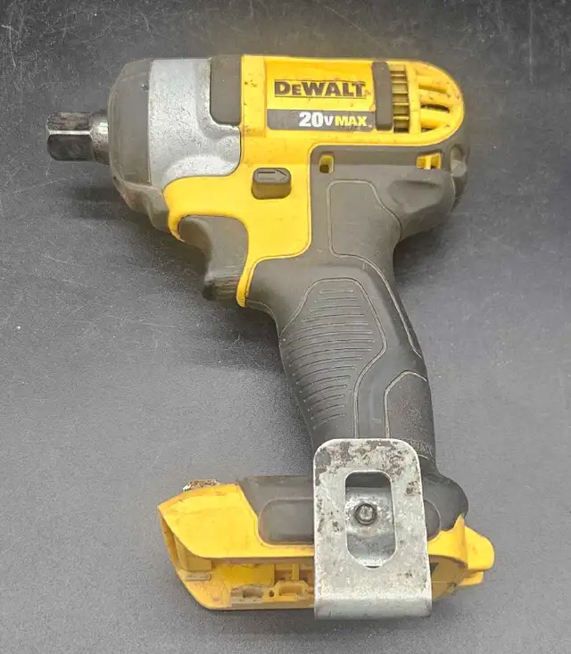 DEWALT 1/2 Inch Impact Wrench