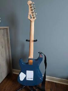 Yamaha Pacifica 112v guitar - Photo 6