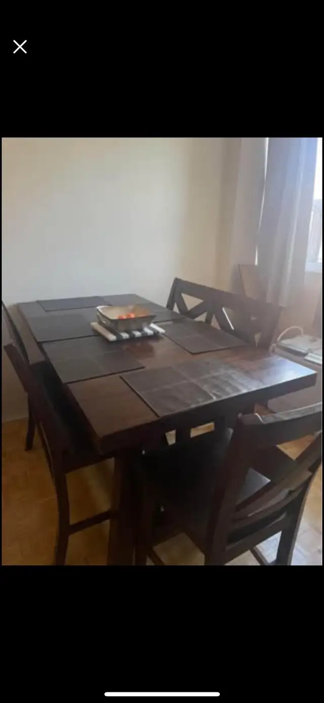 Ashley Dining Room Set – Table, 2 Benches & 4 Chairs