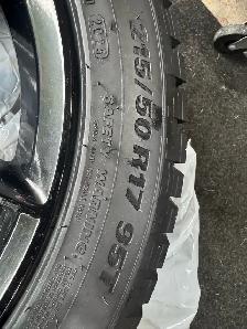 Honda civic winter tires 2015/50R17 like new used them for 2 mon - Photo 4