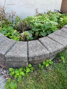Landscaping Stones - Photo 3