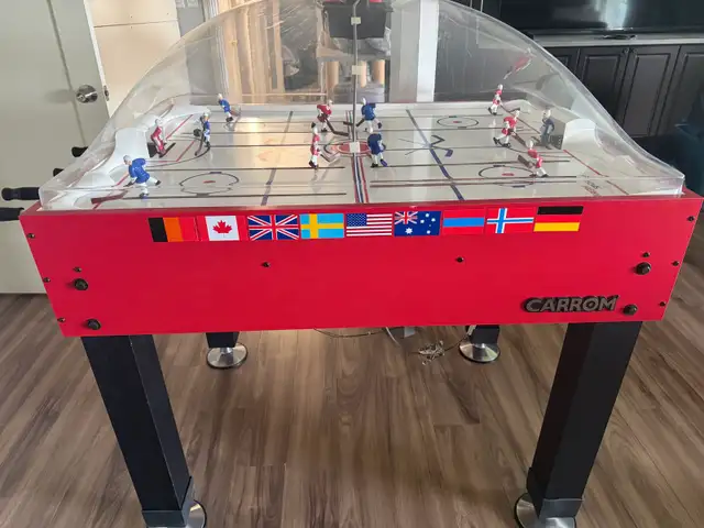 Carrom hockey table