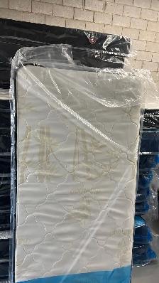 urgent Mattress for sale ! Delivery ! Mattress Available - Photo 2