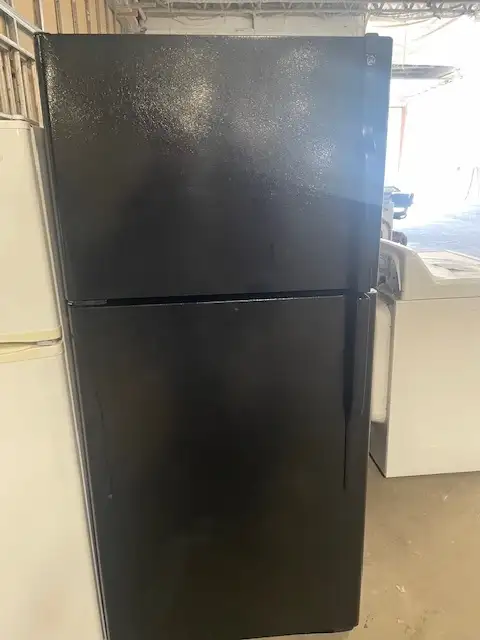 Réfrigérateur noir 30'' standard GE
