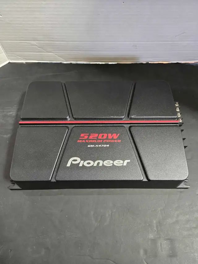 Pioneer GM-A4704 4 Channel Amp