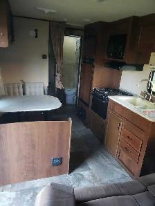 2013 Jayco camper trailer 28ft - Photo 6