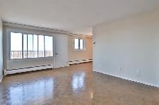 ONE MONTH FREE!   2 Bedroom Kilborn Ave. Alta Vista/Smyth/Bank