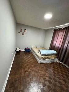 Private room for rent - Photo 3