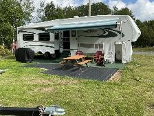Jayce Designer 5th wheel - Photo 2