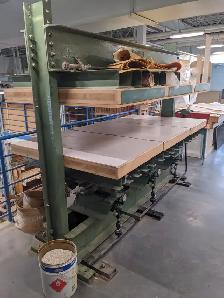 Hydraulic Press - Photo 2